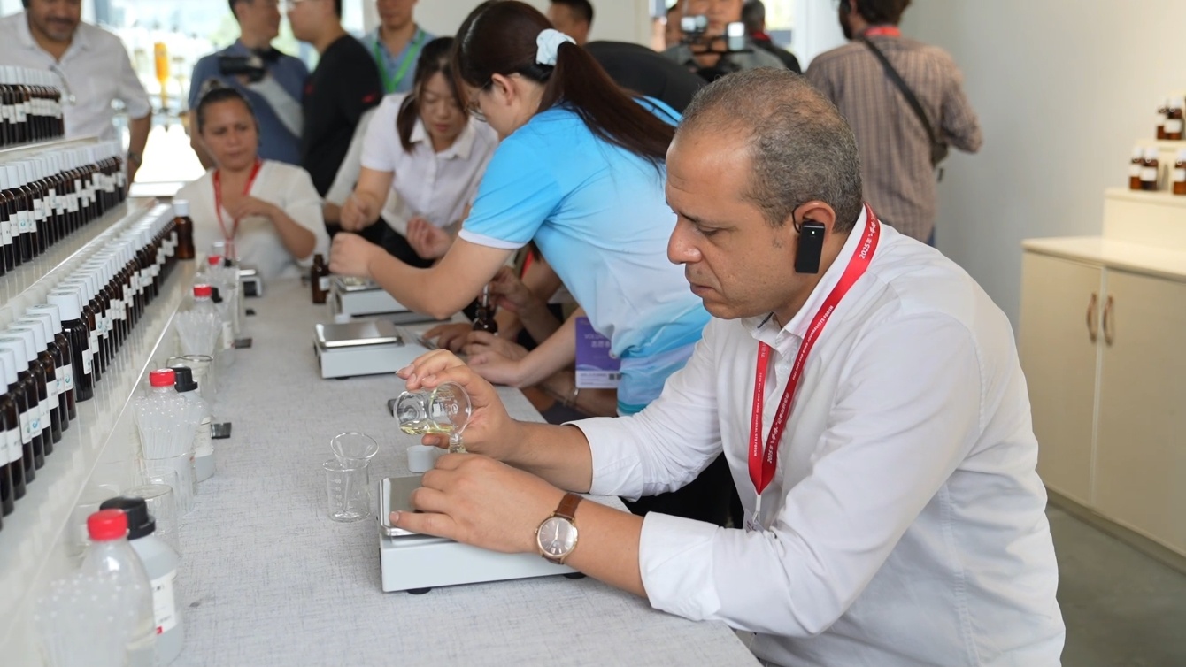 华夏香都”飘香全球的产业密码开元棋牌香从何处来?金溪“(图8) 华夏香都”飘香全球的产业密码开元棋牌香从何处来?金溪“(图8)